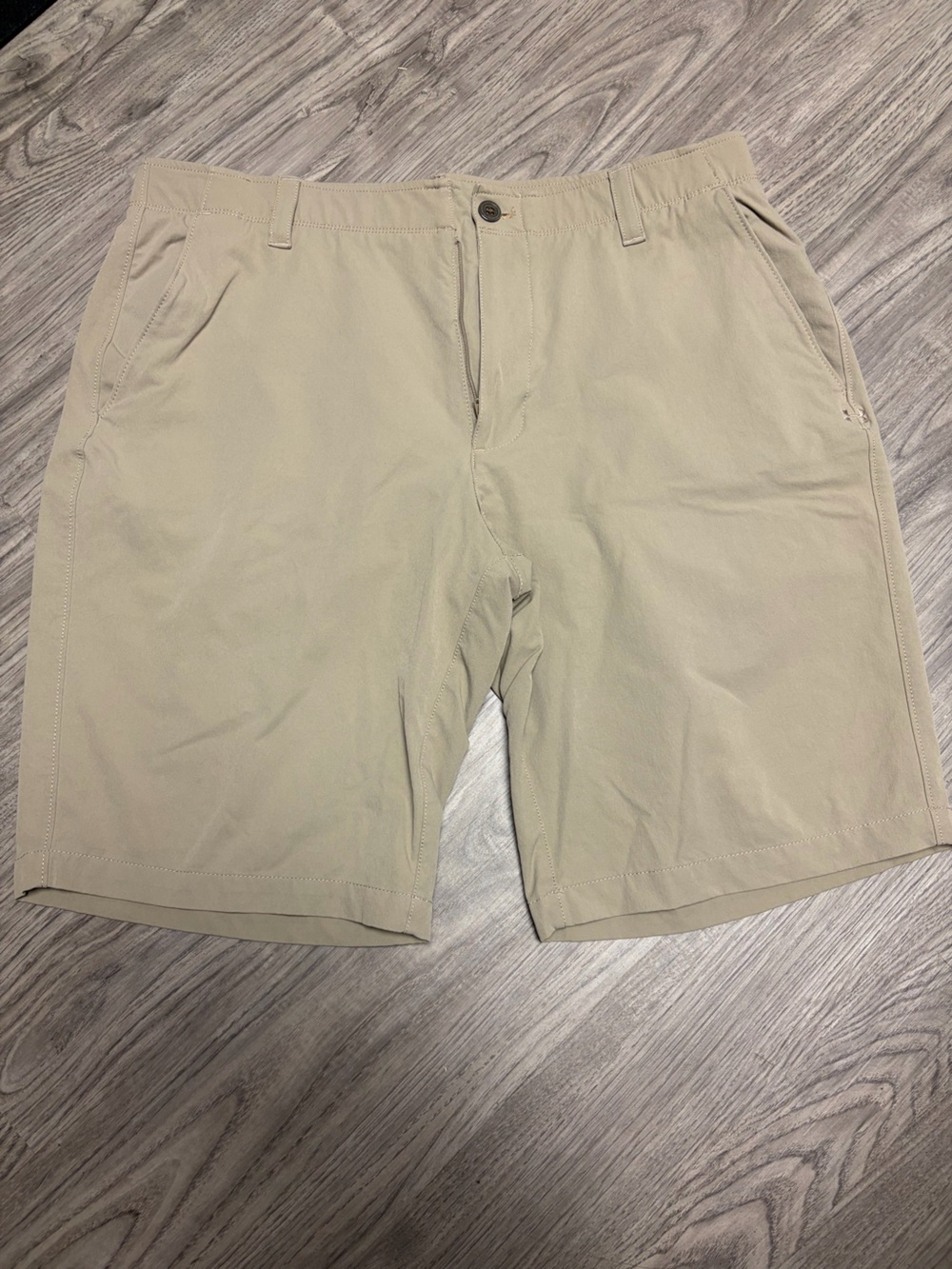 Under Armour Men's Light Khaki Flat Front Performance Shorts